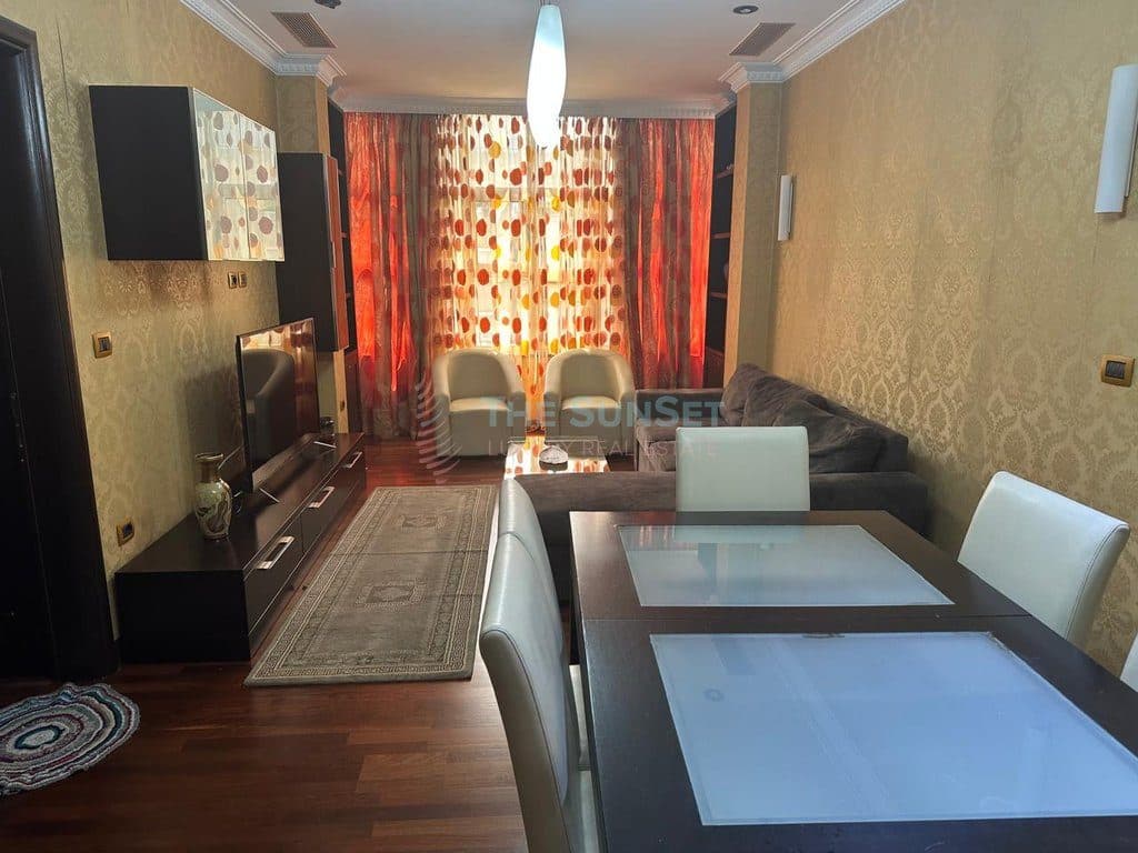 Apartament 1+1 për qira në zonën e Librit Universitar