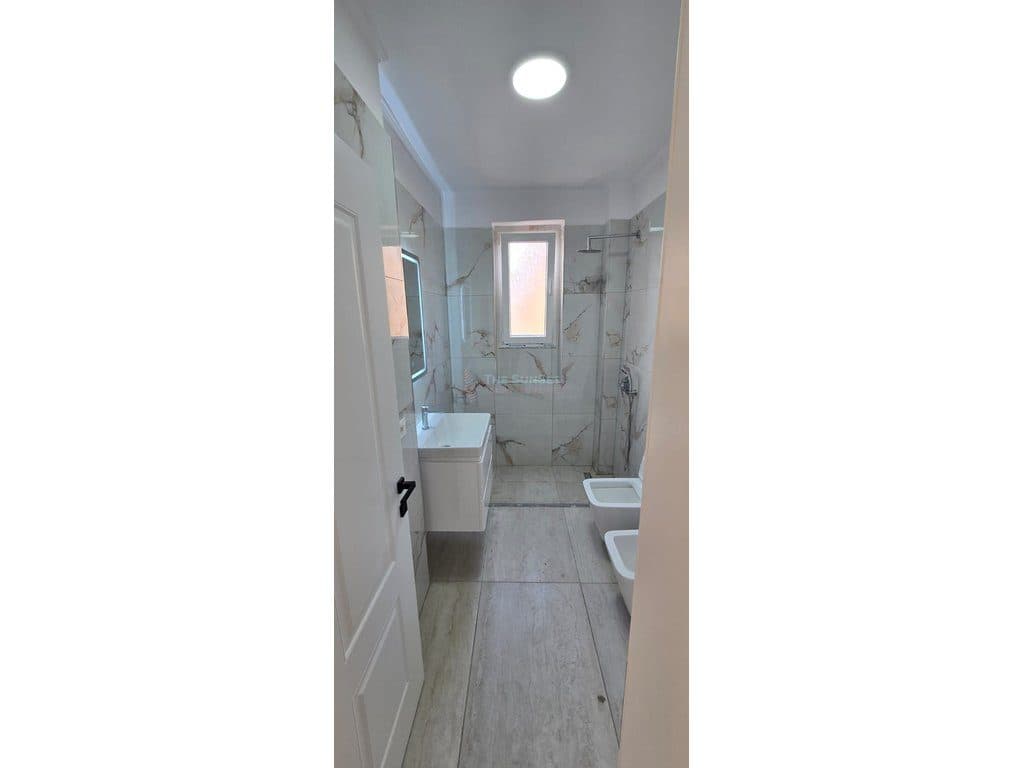 Apartament per shitje ne Kompleksin GUÇE -Zona 21 Dhjetori 4