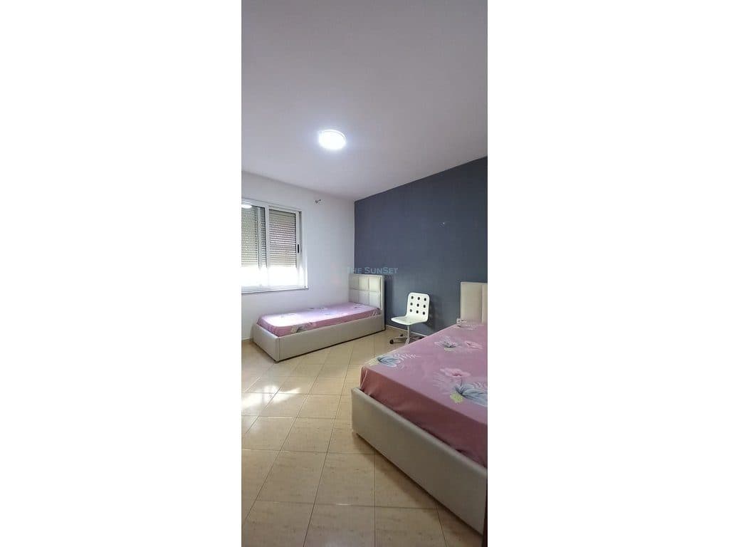 Apartament 3+1 për shitje tek Stadiumi Dinamo ! 4