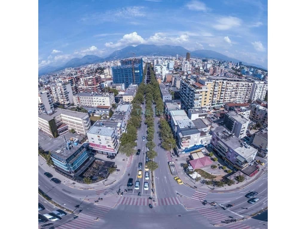 Apartament per shitje ne Kompleksin GUÇE -Zona 21 Dhjetori