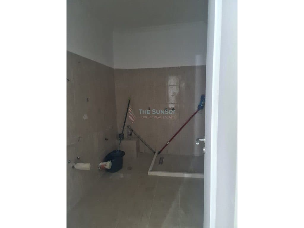 Apartament 2+1+2 per shitje në Rezidencën Lake View, Rruga e Kosovareve, Tiranë 2