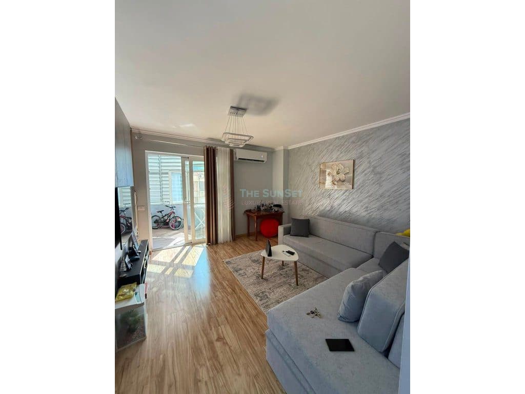 Apartament 2+1 për qira në zonën e 9 Katësheve