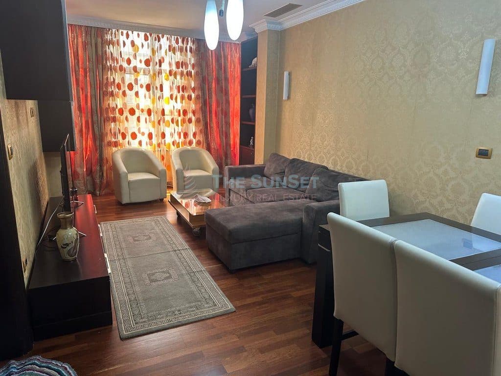 Apartament 1+1 për qira në zonën e Librit Universitar 2