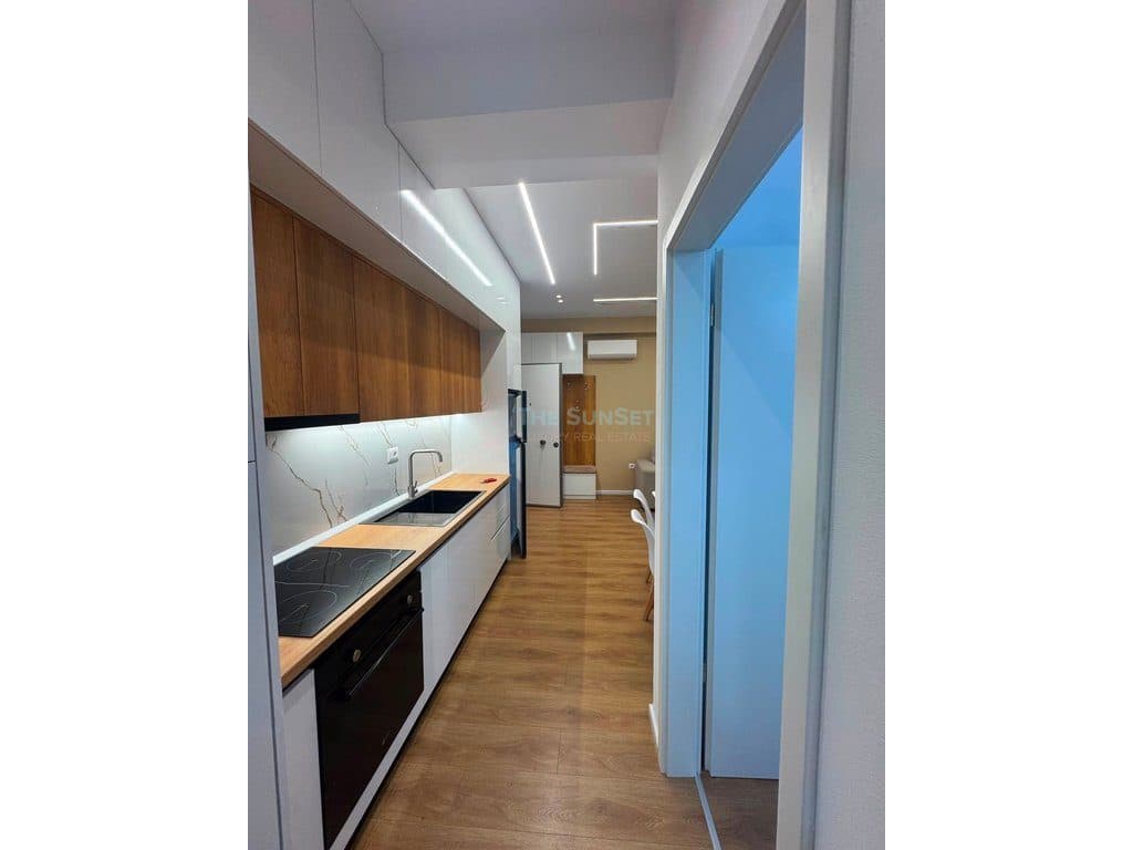 Apartament 1+1 për qira në Kompleksin Mangalem 4