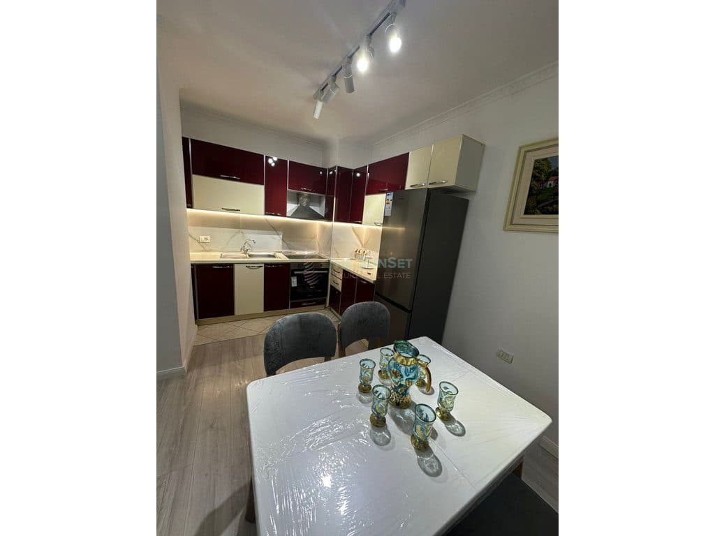 Apartament 1+1 për Shitje -Misto Mame 2