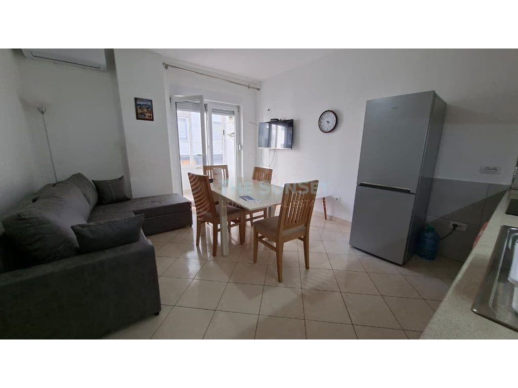 Apartament 1+1 për qira në Shkëmbin e Kavajës