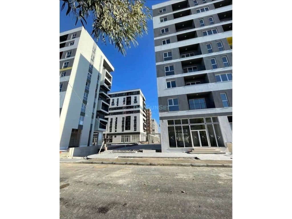 Apartament 2+1 për shitje në Univers City 2