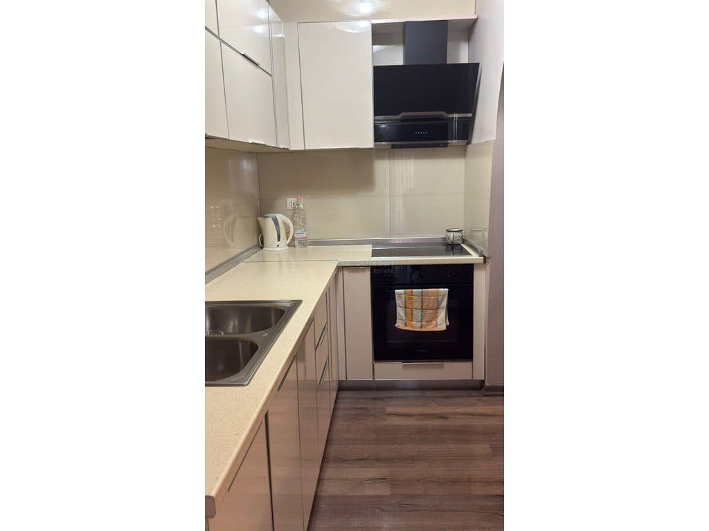 Apartament 2+1 per shitje përballë Kompleksit Delijorgji 4