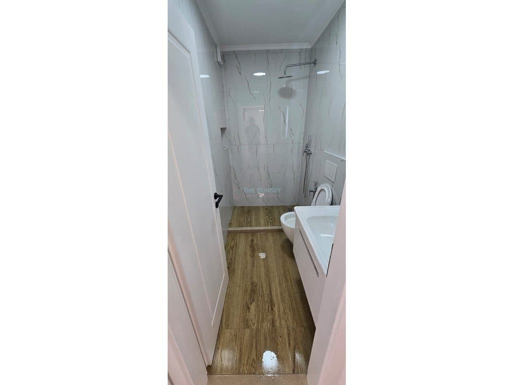 Apartament 3+1 për shitje në zonën e Rrugës së Kavajës 2