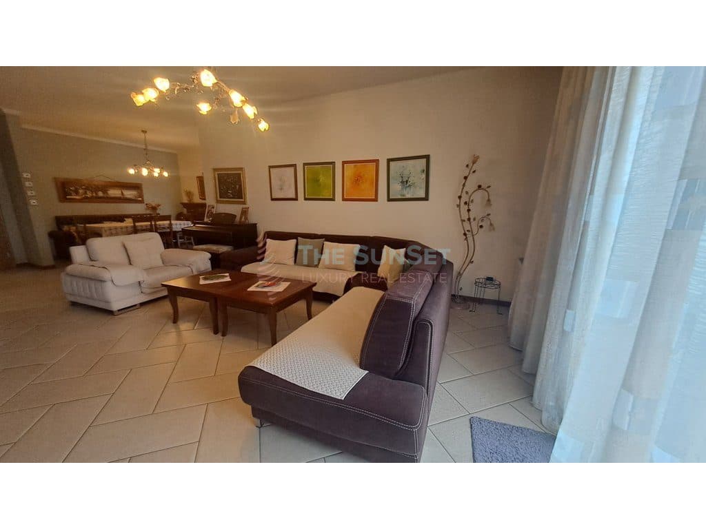 APARTAMENT 3+1+2 PER QIRA ME POST PARKIMI TE GARDA 3
