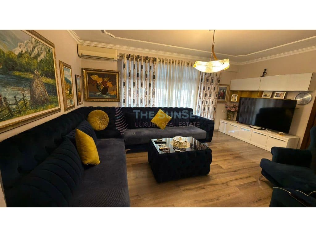 Apartament 2+1 per shitje përballë Kompleksit Delijorgji
