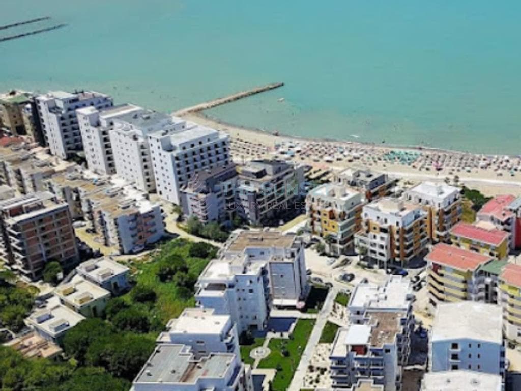 Apartament 1+1 për shitje te Grand Marina, Mali i Robit