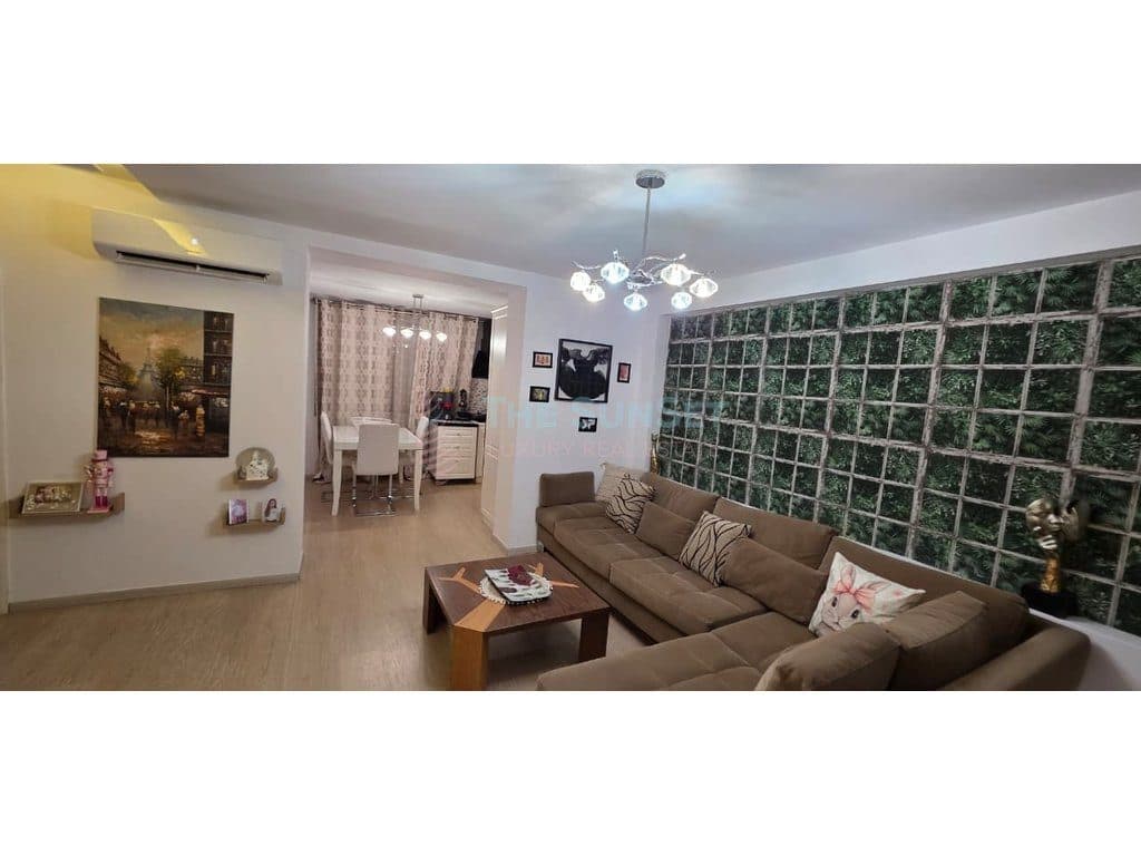 Apartament 3+1 për shitje në Kompleksin Splendor