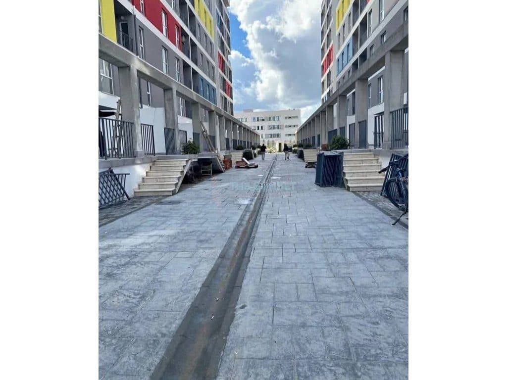 Apartament 2+1 për shitje në Univers City 3