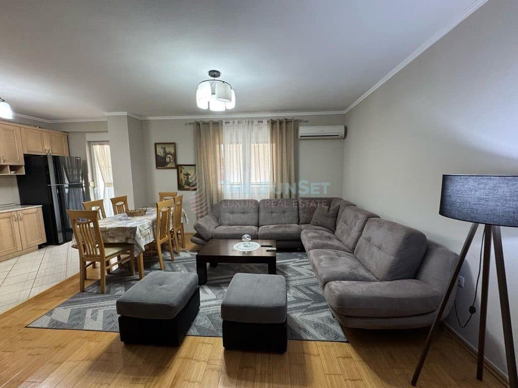 Apartament 1+1 për Shitje – Pranë Stadiumit Arena, Tiranë