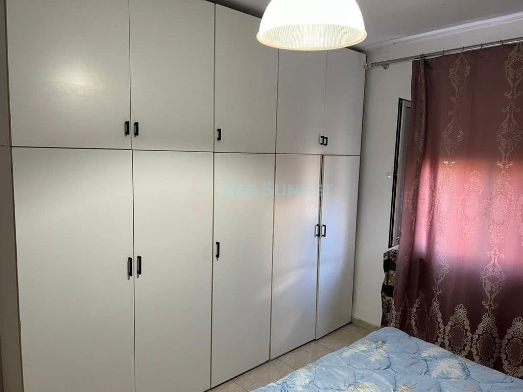 SHITEN DY APARTAMENTE TEK ISH-TREGU ELEKTRIK!
