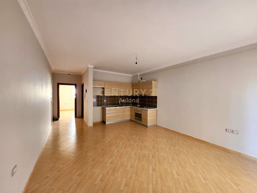 APARTMENT 1+1 FOR SALE OPPOSITE THE CASTLE 3