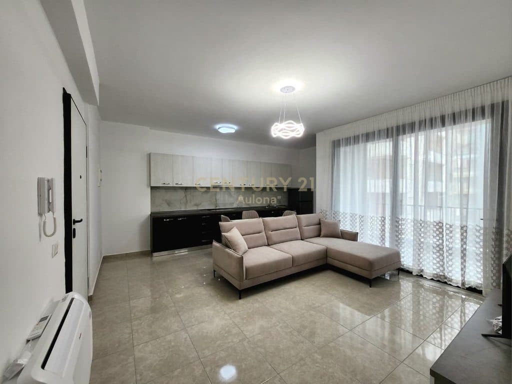 Apartament i Ri 2+1 me Qira pranë Lungomare 1