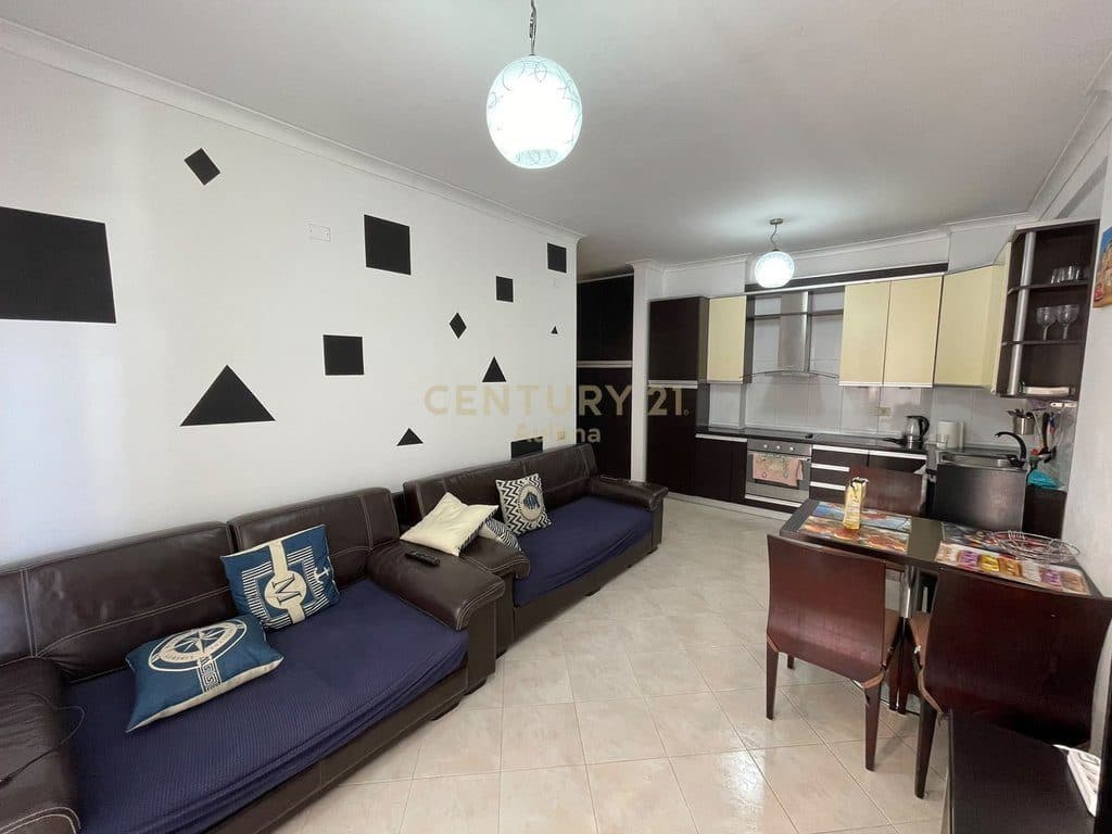 APARTAMENT 1+1 PER QERA NE LUNGOMARE PAMJE ANESORE TE DETIT