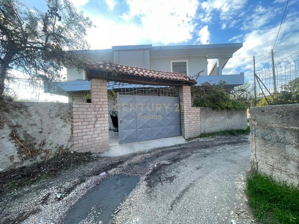 PRIVATE HOUSE WITH TWO APARTMENTS FOR SALE VLORE 2