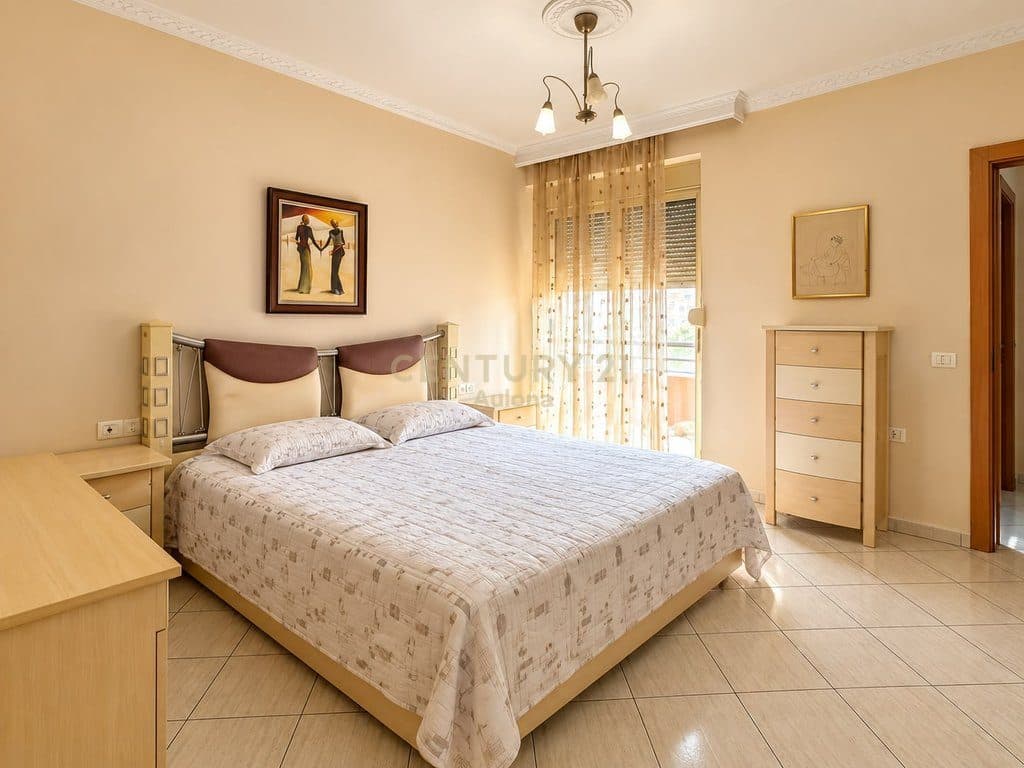 APARTAMENT 2+1+2 PER SHITJE TEK ELEKTRIKU,VLORE! 2