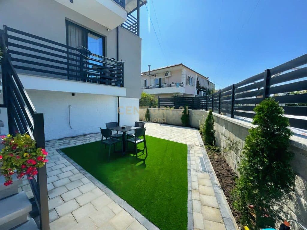 VILLA FOR SALE SUITABLE FOR HOTEL STRUCTURE (OLD BEACH) VLORE 3
