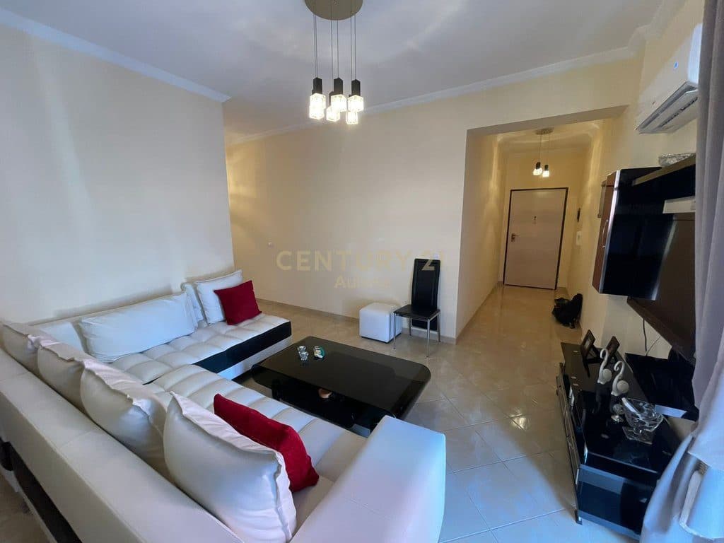 APARTMENT 2+1 FOR RENT VLORE 2