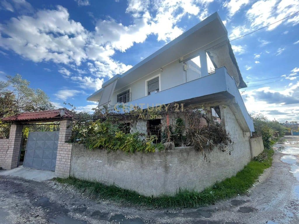 PRIVATE HOUSE WITH TWO APARTMENTS FOR SALE VLORE