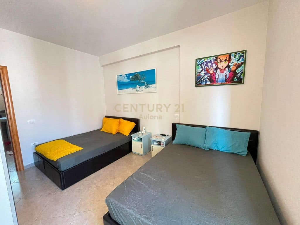 APARTMENT 1+1 FOR RENT ON THE LUNGOMARE 4