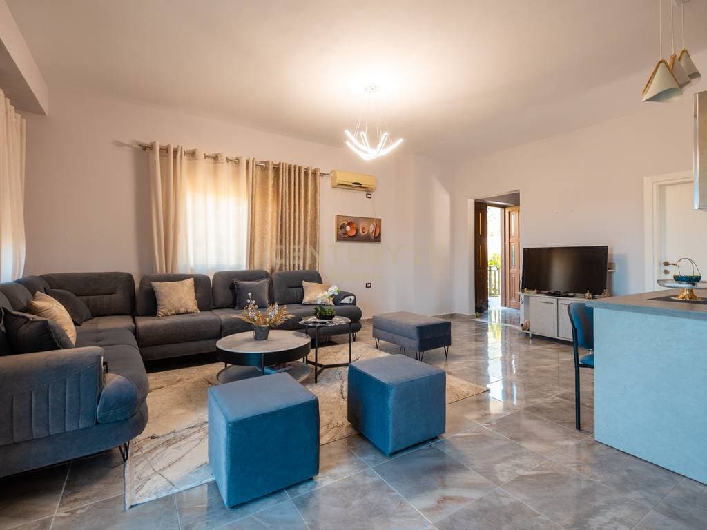 PRIVATE HOUSE FOR SALE IN TRAGJAS 3