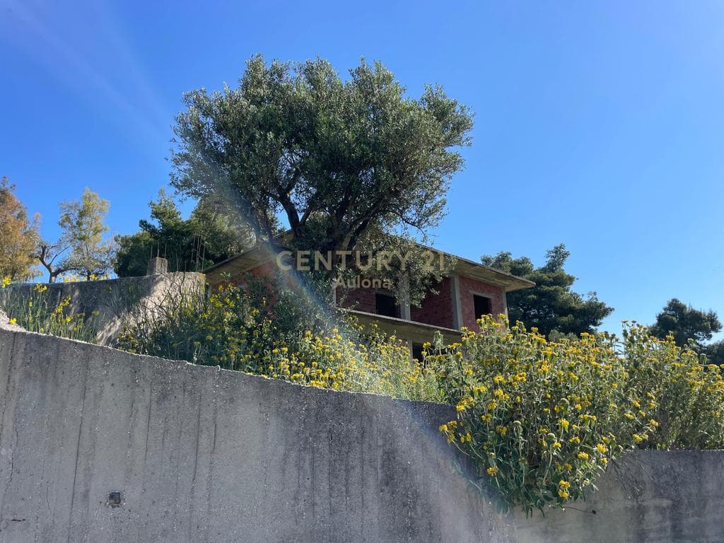 PRIVATE HOUSE WITH TWO APARTMENTS FOR SALE VLORE 3