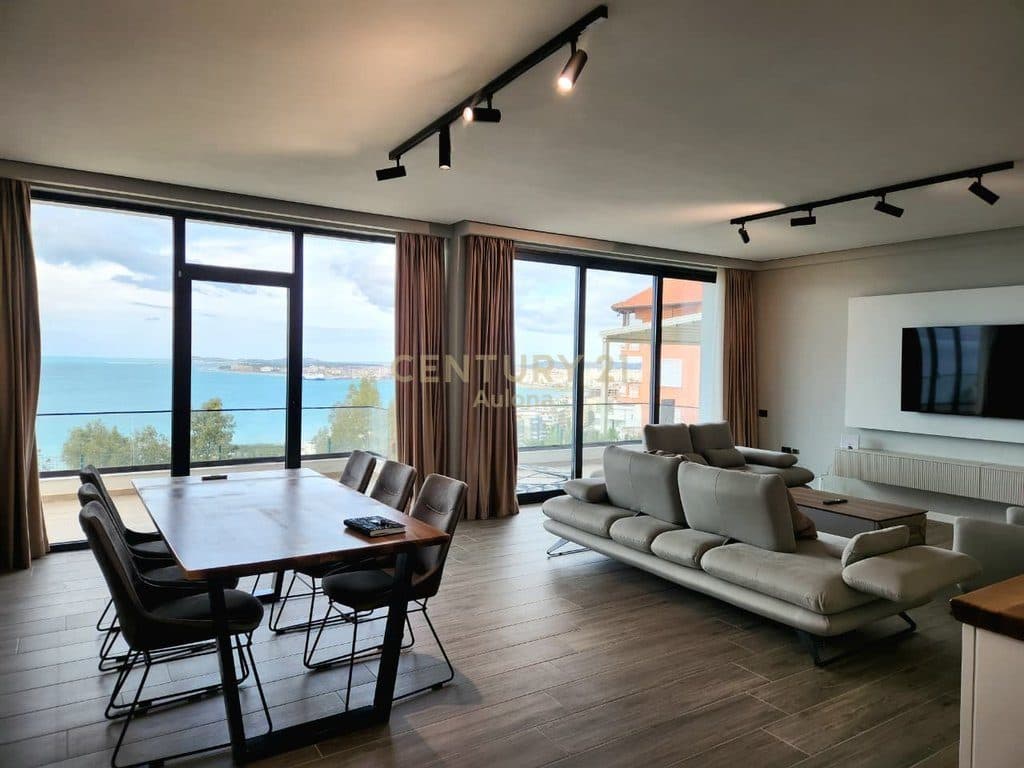 2+1 Apartment with Courtyard and Full Sea View 2