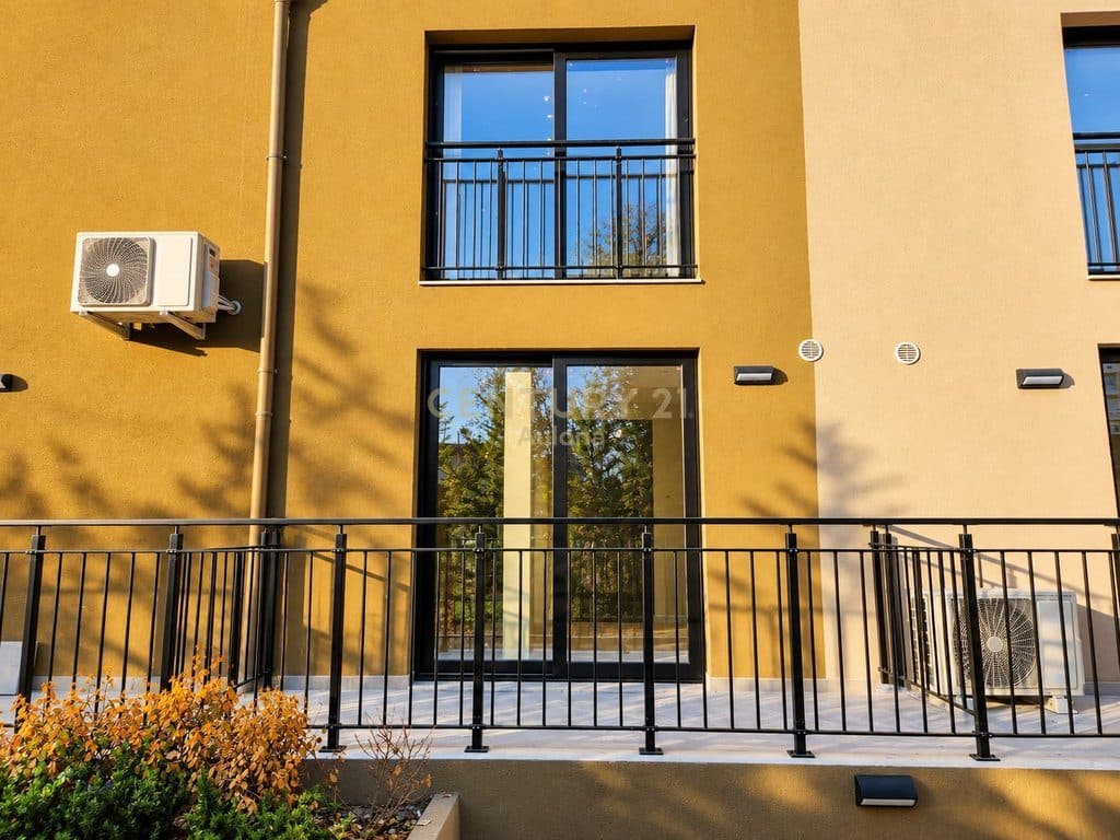 Duplex Modern për Shitje në Vlorë 2