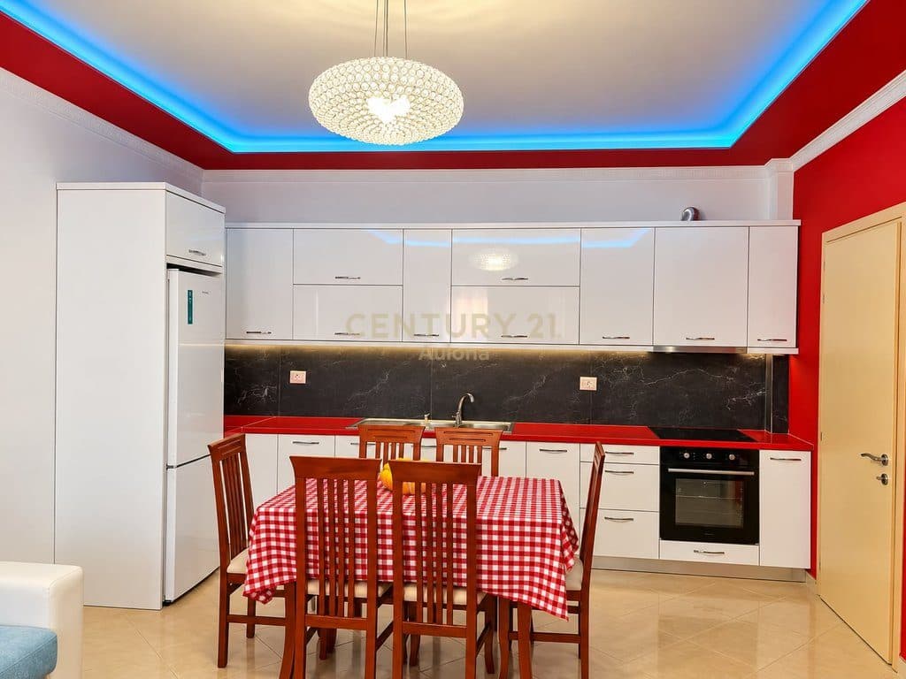 Apartament me Qira në Lungomare, Vendndodhje e Përkryer 4