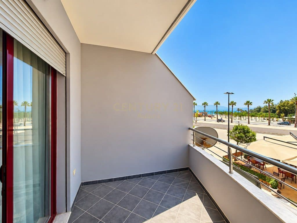 Apartament me Qira në Lungomare, Vendndodhje e Përkryer 2