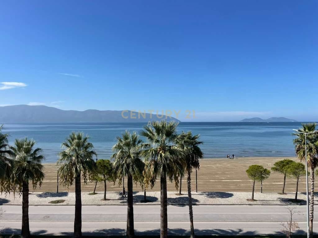 Apartament 2+2 Me Qira në Lungomare, Vlorë - 800€ | 110 m² 2