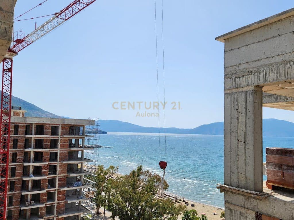 OCCASION APARTMENT 1+1 WITH SEA VIEW POSEIDON RESIDENCE, LUNGOMARE - VLORE!