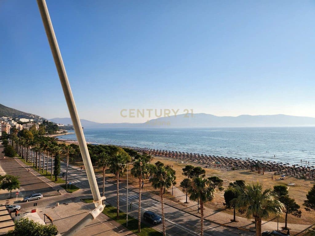 APARTMENT 2+1 FOR SALE WITH FULL SEA VIEW, LUNGOMARE 1