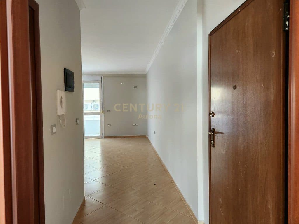 APARTMENT 1+1 FOR SALE OPPOSITE THE CASTLE 4