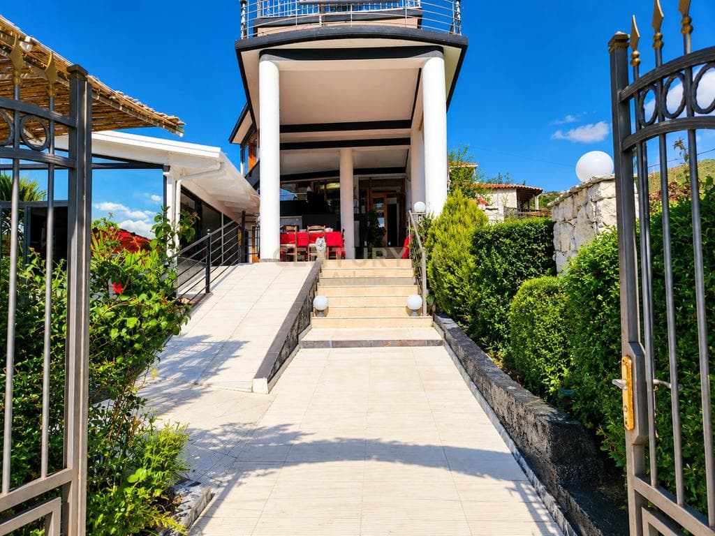 Hotel, Bar dhe Restorant në Shitje në Peshkëpi 4