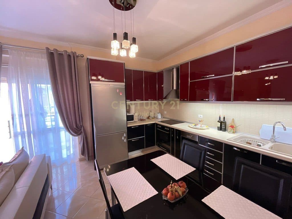 APARTMENT 2+1 FOR RENT VLORE 4