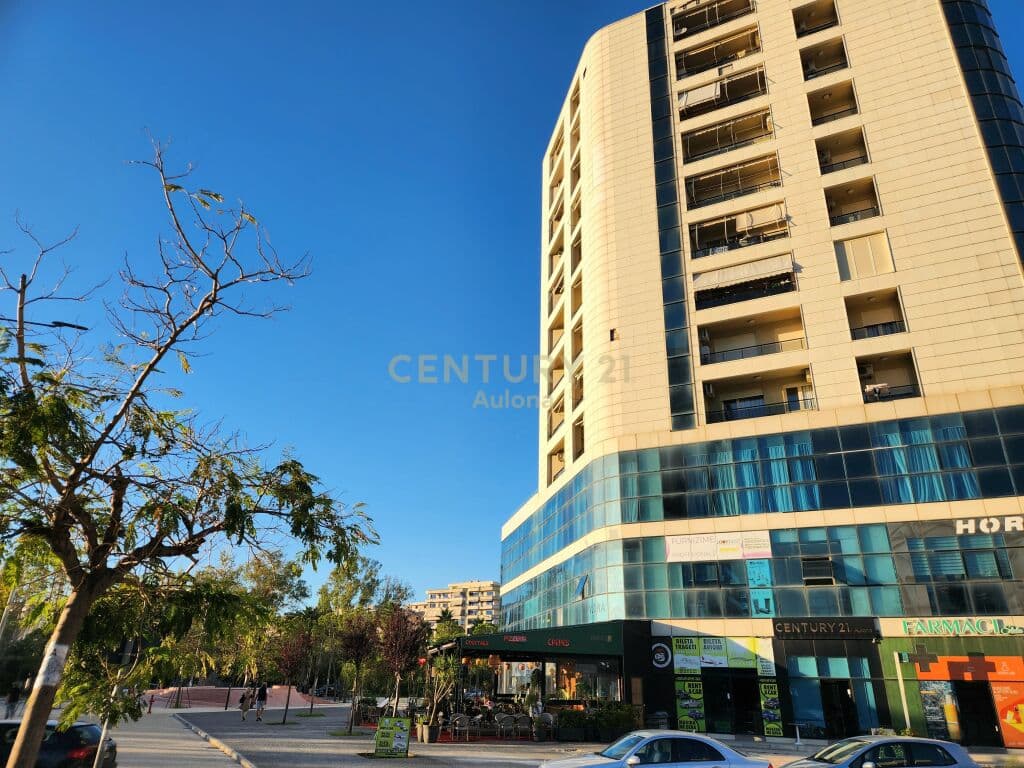 SERVICE UNIT FOR SALE IN VLORE 2