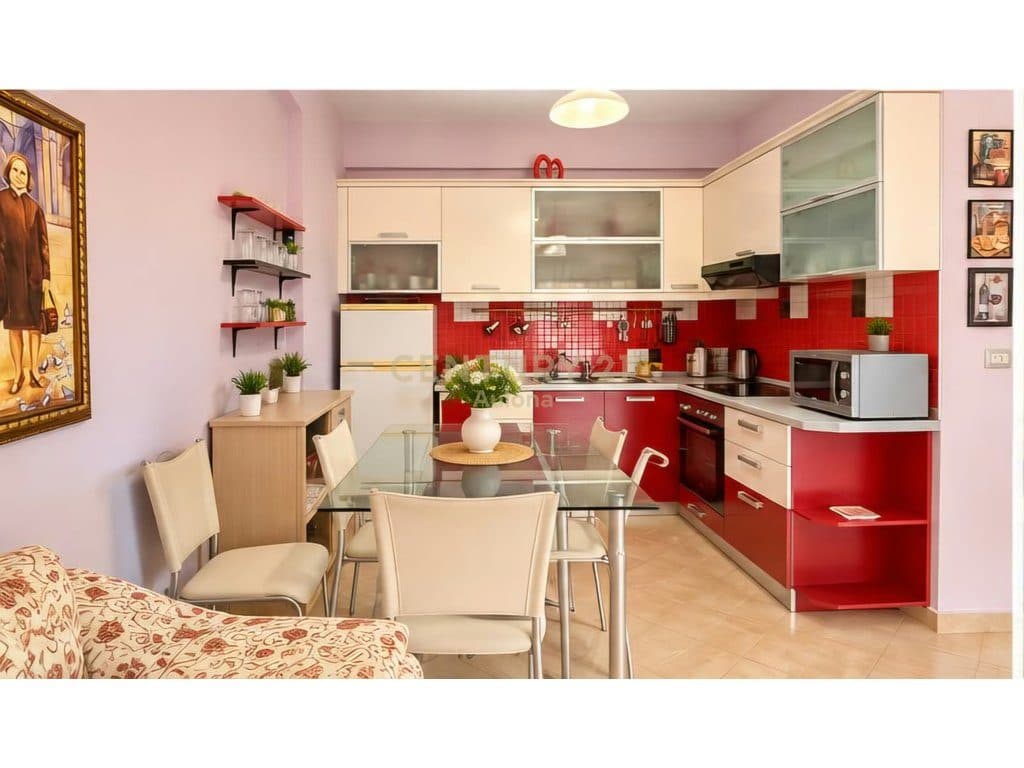 JEPET ME QIRA APARTAMENT 1+1 NË LUNGOMARE – VLORË! 4