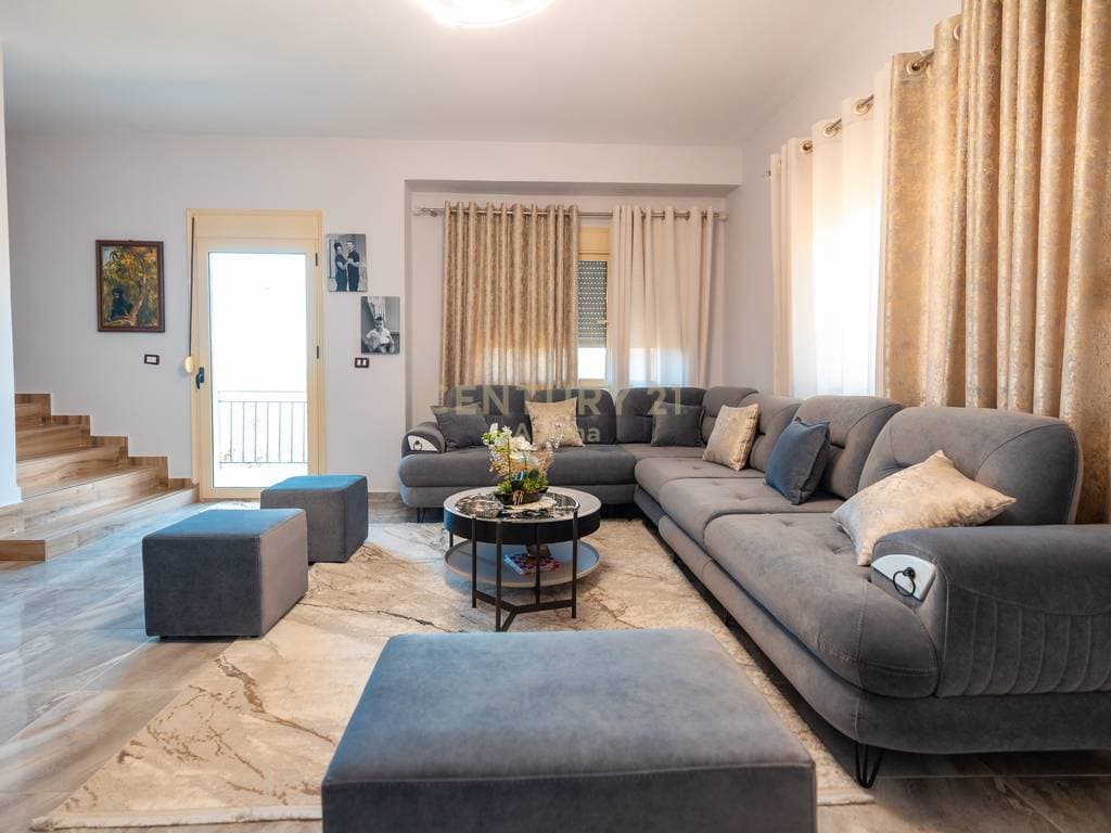 Shtëpi 2+1 Për Shitje në Tragjas, Vlorë - 295,000€ | 318 m² 4