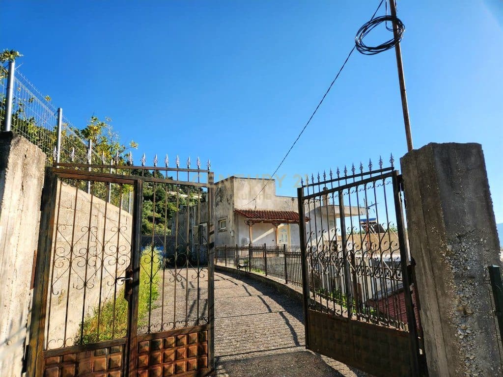 APARTMENT WITH SEA VIEW FOR SALE IN VLORE 4