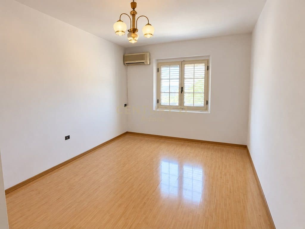 APARTAMENT 2+1 PER SHITJE TE KOMISARIATI I POLICIS VLORE 4