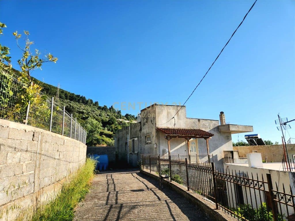 APARTMENT WITH SEA VIEW FOR SALE IN VLORE 3