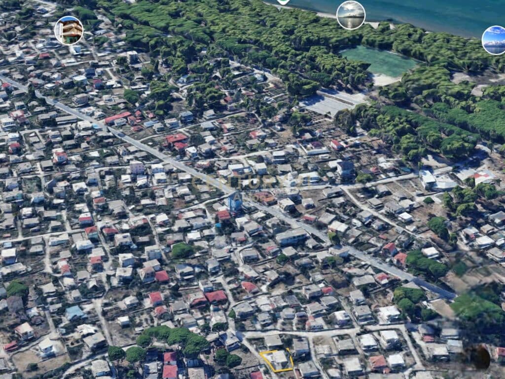 LAND FOR SALE + BUILDING IN THE OLD BEACH AREA 3