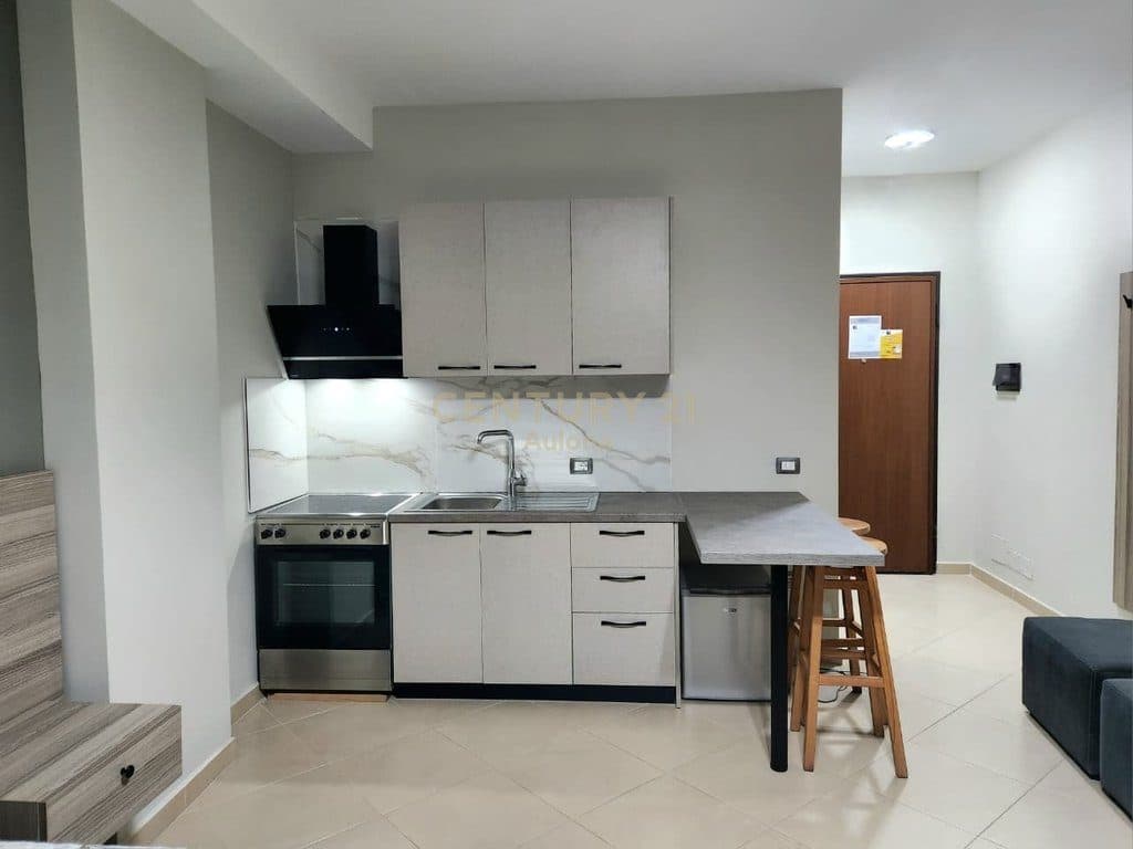 Apartament për Shitje pranë Marina Bay Resort, Lungomare 4