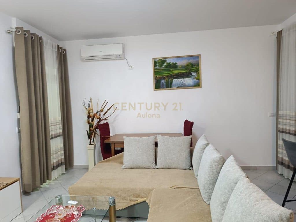 APARTAMENT 2+1+2 PER QERA,PRANE GAMA MARKET! 3